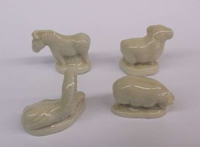 SO SPECIAL !! 4 WADE WHIMSIES FROM THE NOAH`S ARK SERIES ....RED ROSE TEA