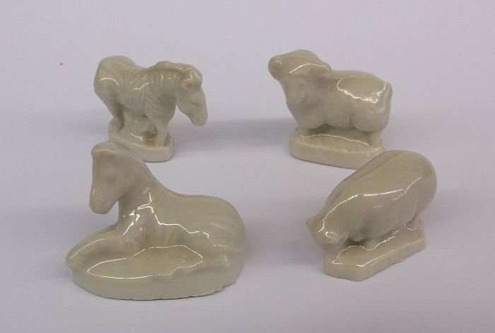 SO SPECIAL !! 4 WADE WHIMSIES FROM THE NOAH`S ARK SERIES ....RED ROSE TEA