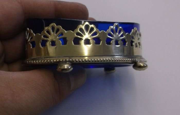 A PAIR OF GORGEOUSLY DESIGNED VICTORIAN ERA OPEN SALTS WITH ORIGINAL BLUE GLASS LINERS