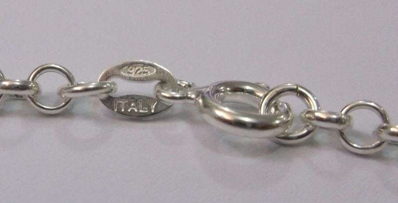 A Stylish petite Sterling Silver round link bracelet made in Italy ...Perfect Gift