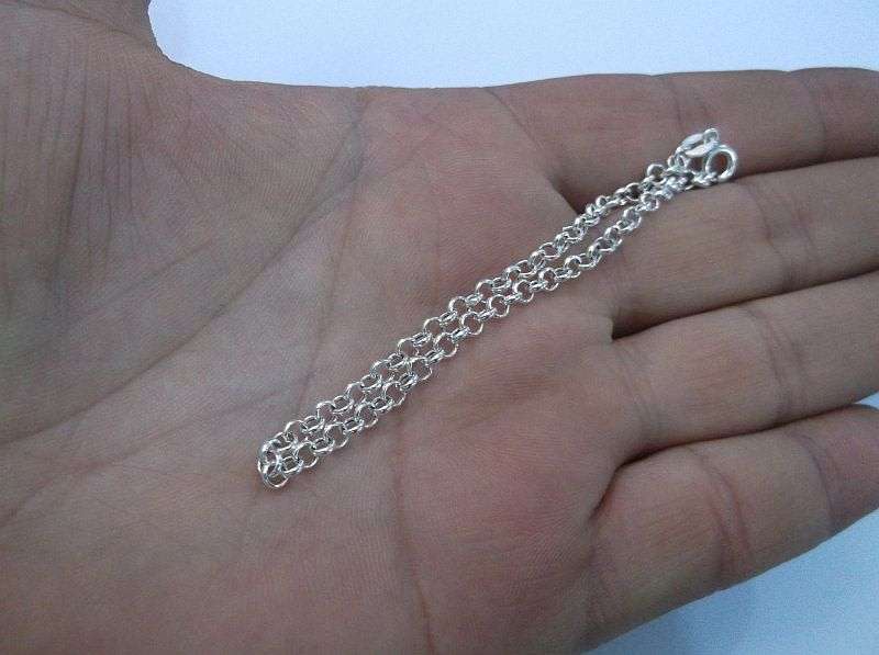 A Stylish petite Sterling Silver round link bracelet made in Italy ...Perfect Gift
