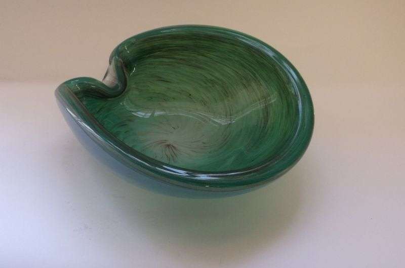 A PHENOMENAL VINTAGE 1950`S MURANO GLASS ASHTRAY WITH OPAQUE OUTER AND GOLDEN FLAKE SWIRL INNER