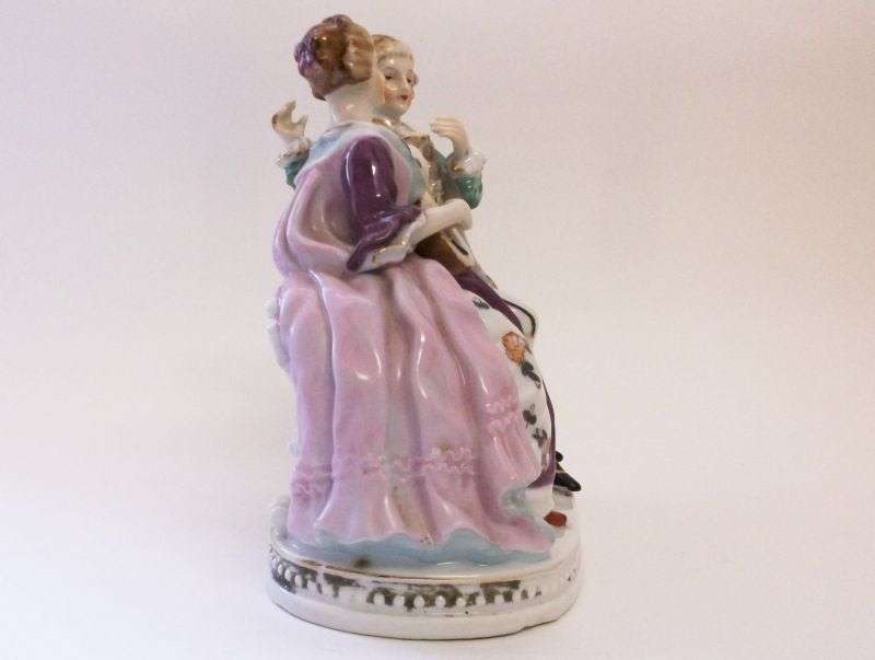 HIGHLY COLLECTABLE !! A VICTORIAN STYLED ORNAMENT OF A LADY AND GENTLEMAN ...OCCUPIED JAPAN...WOW !!