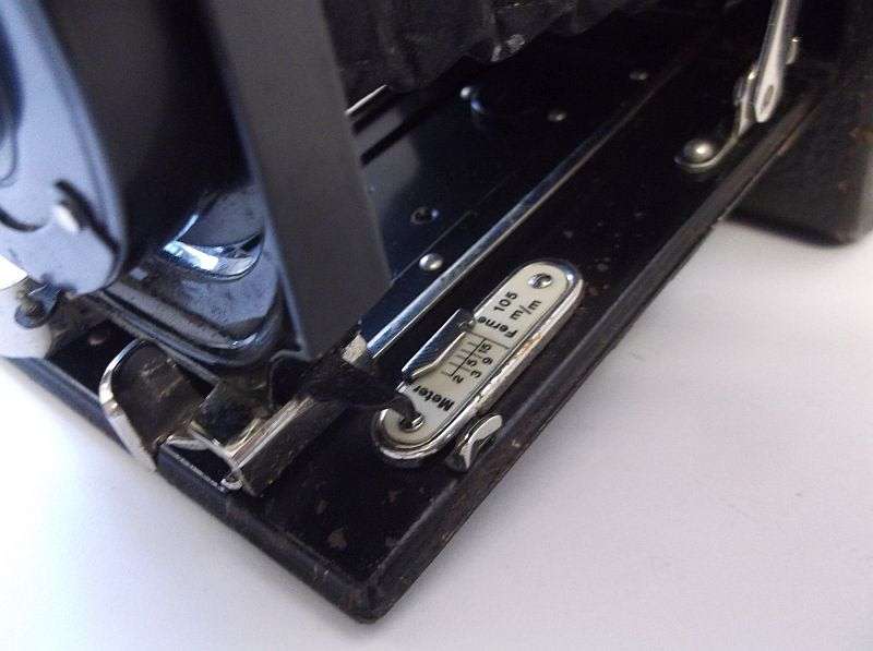 A REMARKABLE RARE VINTAGE GERMAN FOLDING CAMERA BY CERTO KAMERAWERK OF DRESDEN...WOW !!!!!