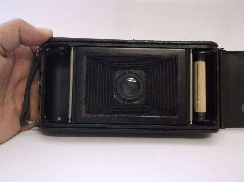 A REMARKABLE RARE VINTAGE GERMAN FOLDING CAMERA BY CERTO KAMERAWERK OF DRESDEN...WOW !!!!!