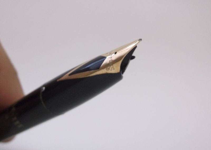 A TOP CLASS VINTAGE SHAEFFERS PFM-III FOUNTAIN PEN WITH 14 CT NIB PLUS BOX AND INSTRUCTIONS !!