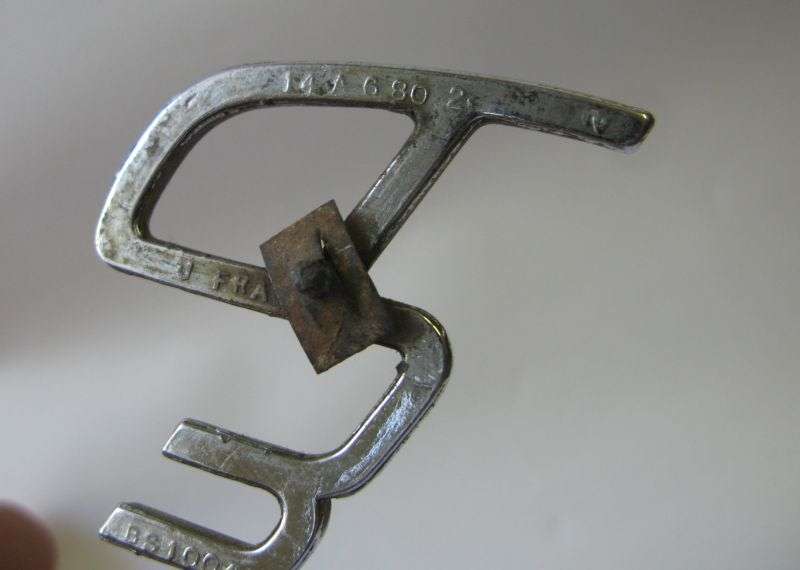 TOO COOL !! A VINTAGE ""AUSTIN"" CAR BADGE DESIGNED BY J FRAY ....HARD TO FIND AWESOME PIECE !!