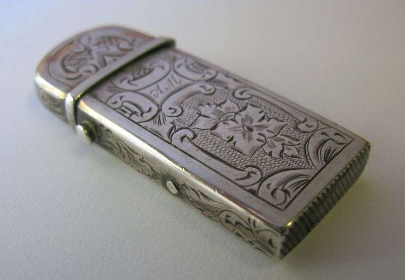 WHAT A FIND AND A PITY ....AN ANTIQUE SOLID DUTCH SILVER VESTA CASE WITH LOVELY DETAIL...HINGE ISSUE