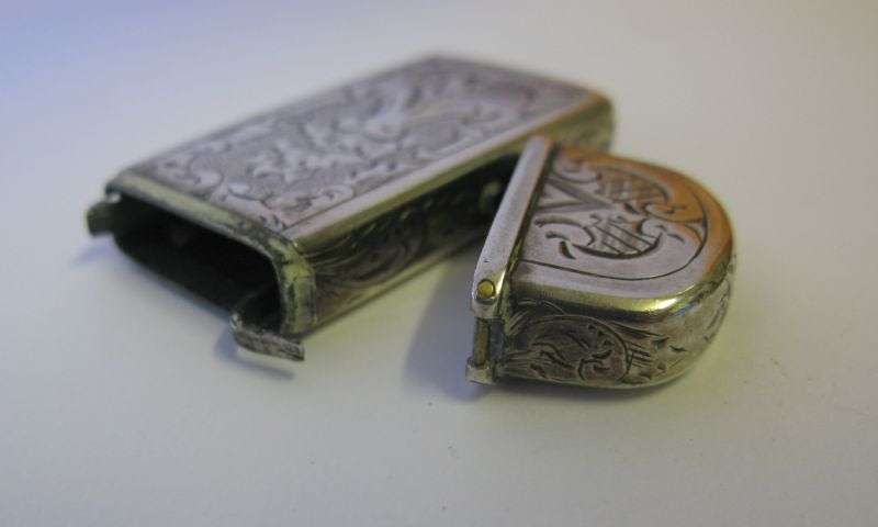WHAT A FIND AND A PITY ....AN ANTIQUE SOLID DUTCH SILVER VESTA CASE WITH LOVELY DETAIL...HINGE ISSUE