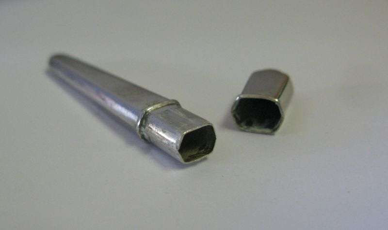 AG MOEDER MA !! A RARE ADORABLE OLD DUTCH SILVER NEEDLE CASE IN SPLENDID CONDITION...WOW !!