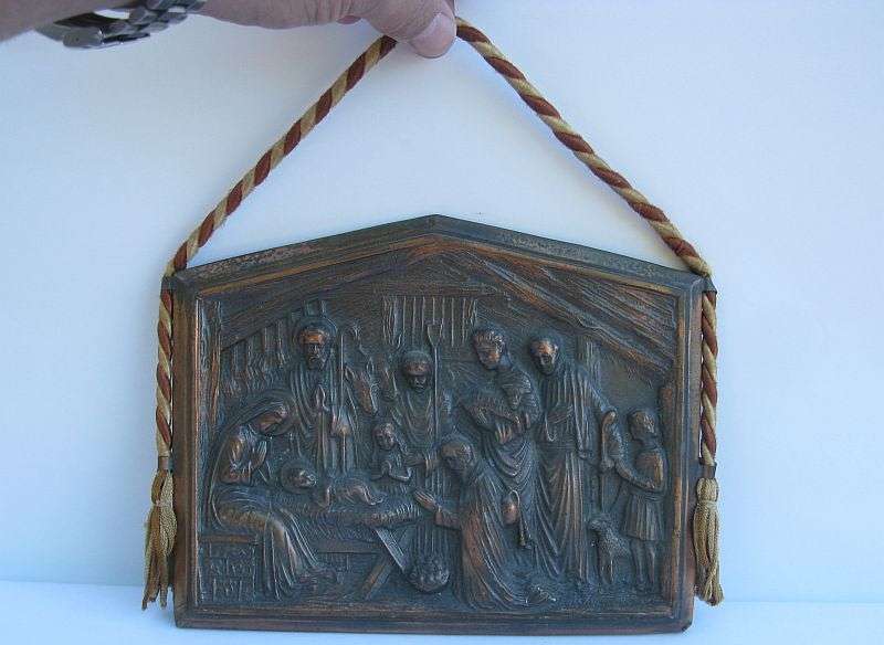 AN EYE CATCHING SOLID METAL SIGNED PLAQUE DEPICTING THE BIRTH OF CHRIST MADE IN BELGIUM ...SWEET !!