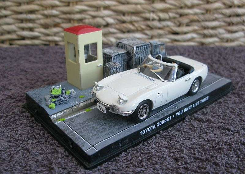A 1:43 SCALE DIE CAST METAL MODEL OF THE ""TOYOTA 2000GT"" AS SEEN IN THE JAMES BOND MOVIE