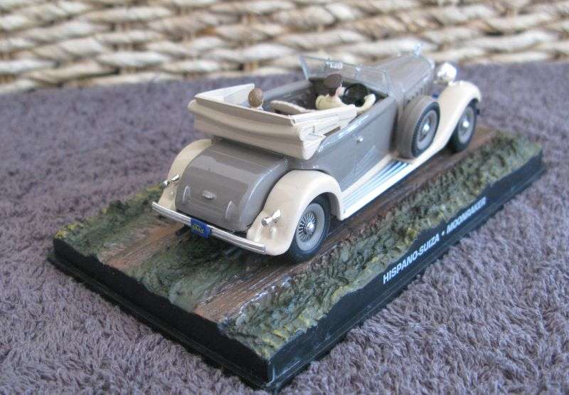 A 1:43 SCALE DIE CAST METAL MODEL OF THE HISPANO-SUIZA AS SEEN IN THE JAMES BOND MOVIE MOONRAKER