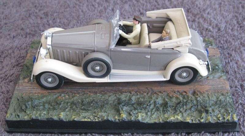 A 1:43 SCALE DIE CAST METAL MODEL OF THE HISPANO-SUIZA AS SEEN IN THE JAMES BOND MOVIE MOONRAKER