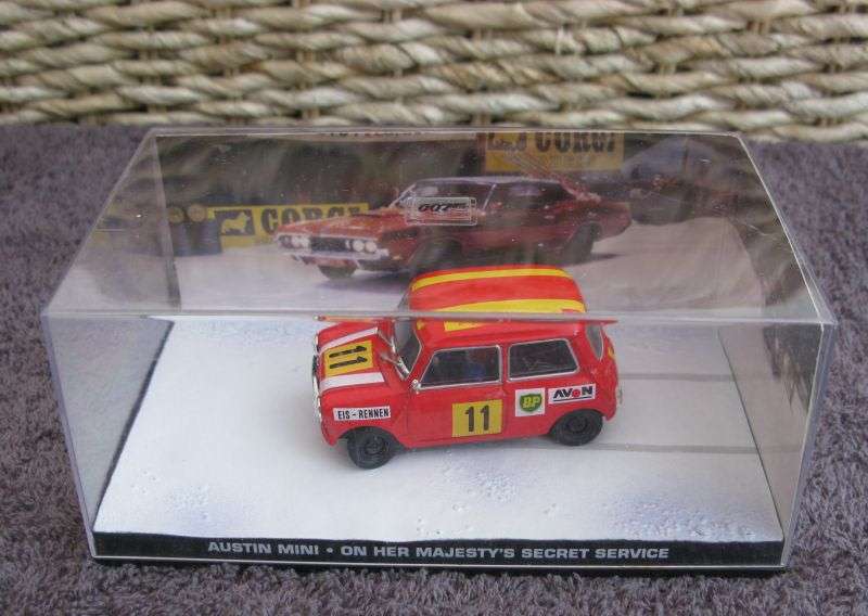 A 1:43 SCALE DIE CAST METAL MODEL OF THE ""AUSTIN MINI"" AS SEEN IN THE JAMES BOND MOVIE