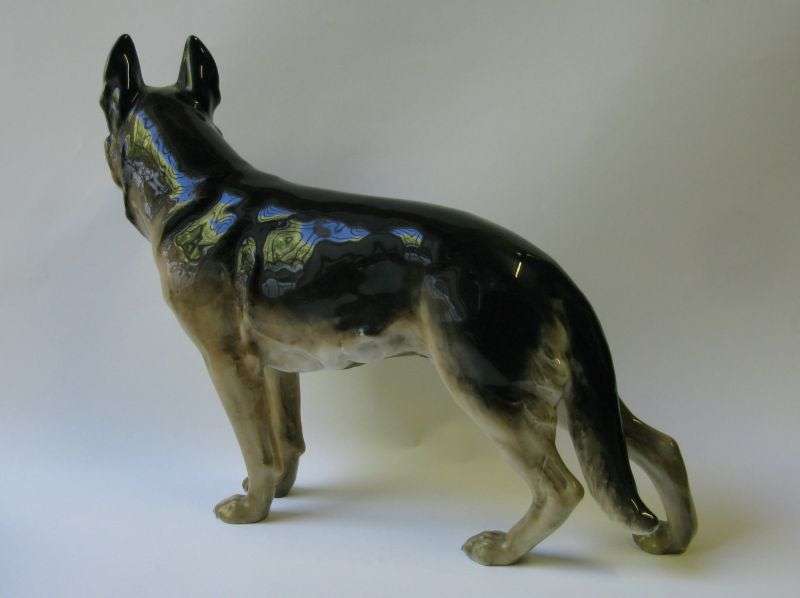 WOW !! WOW !! A SUPER RARE 1950`S LARGE GERMAN SHEPHERD FIGURE BY HUTSCHENREUTHER GERMANY !!! VALUE