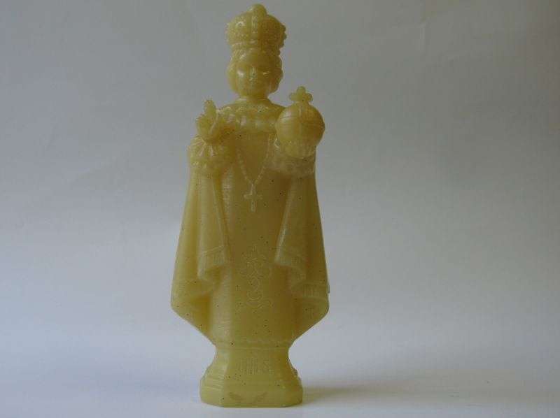 WOW !! NOT OFTEN SEEN....A LOT OF VINTAGE RELIGIOUS FIGURES ....HIGHLY COLLECTABLE !! BID FOR ALL !!