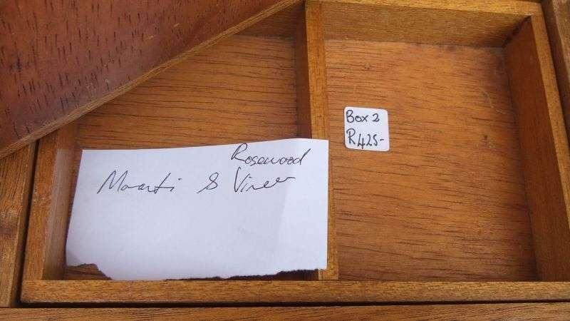 A SOLID QUALITY VINTAGE WOODEN JEWELRY BOX MADE OF MERANTI WITH ROSEWOOD VENEER !! COOL !!