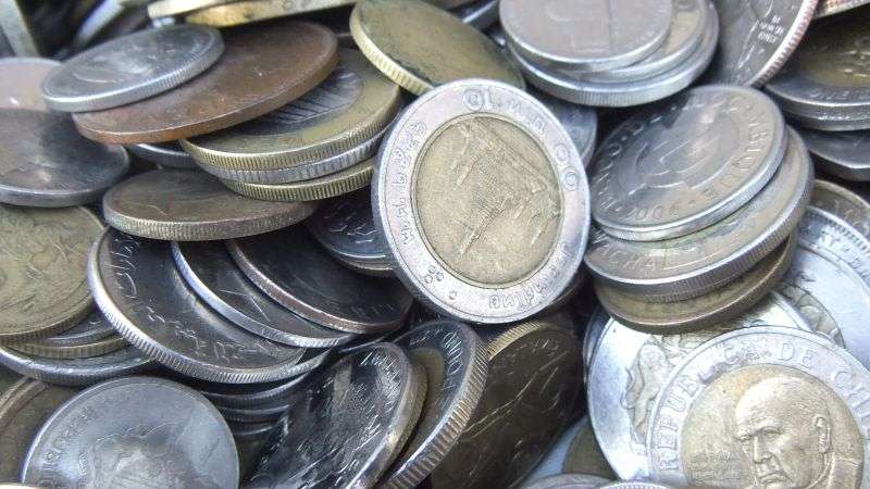 WICKED !! COLLECTION OF 440 WORLD COINS ..CANADA..AFRICAN..ENGLAND..USA..NEW ZEALAND !! BID FOR ALL