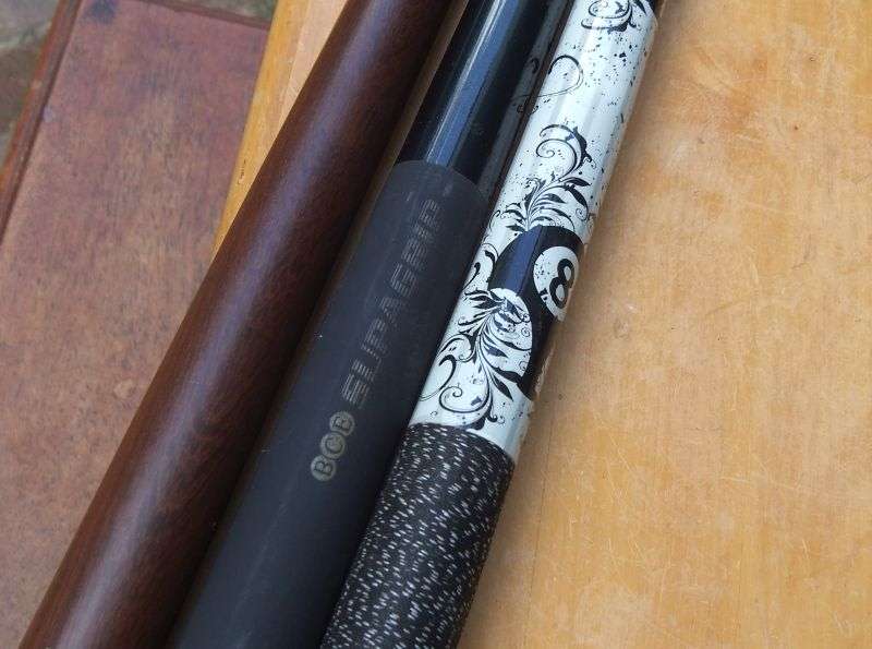 COOL FIND !! THREE TWO PIECE POOL CUES ...ALL BRAND NAMES ...GOOD CONDITION...BID FOR THE 3 !!