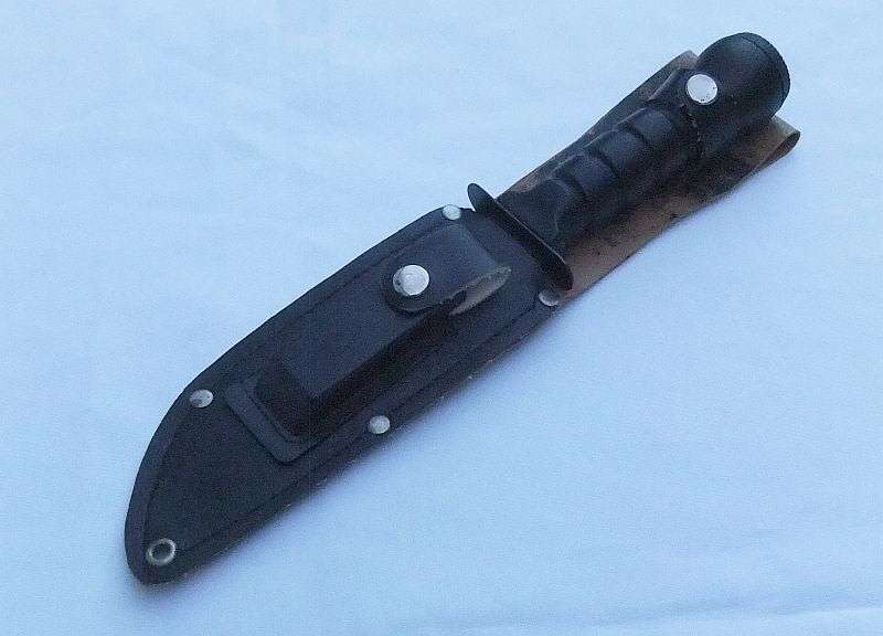 SO COOL !! THE KNIFE EVERY BOY WANTED DURING THE 1980`S ...COMPLETE WITH COMPASS ...RAMBO STYLE !!!