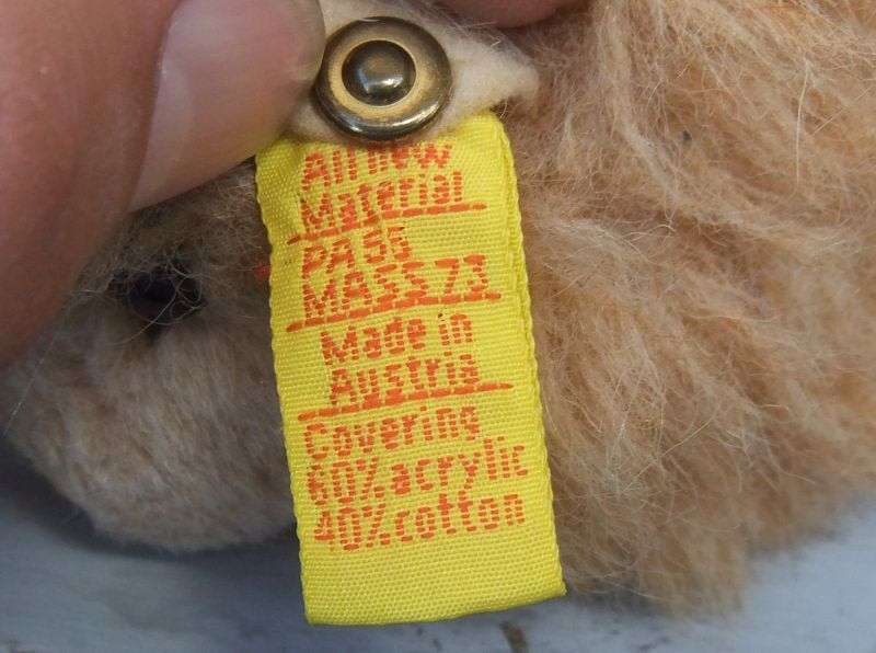 AN ADORABLE VINTAGE GENUINE STEIFF LION STUFFED ANIMAL WITH TAG IN EAR TRADEMARK ...AWESOME FIND !!