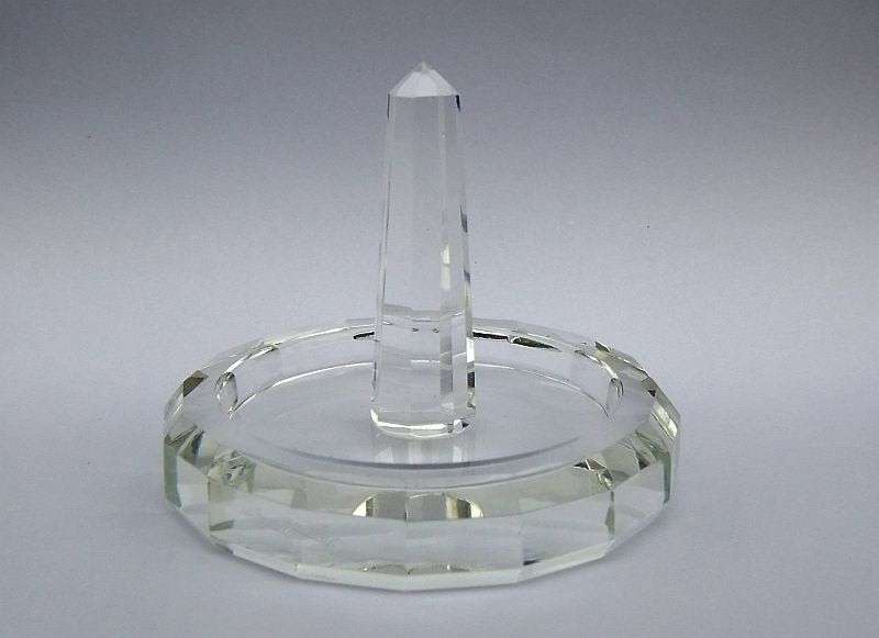 An exquisite Crystal ring holder by Rosenthal of Germany in Perfect condition !! WoW !!