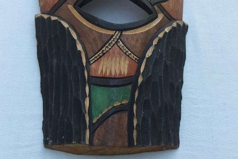 What a find !! A large and colorful Vintage carved solid wood Traditional African mask !!