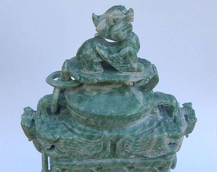 A GORGEOUS ANCIENT LOOKING CHINESE CARVED GREEN AND WHITE STONE URN !! WOW !! WOW !!