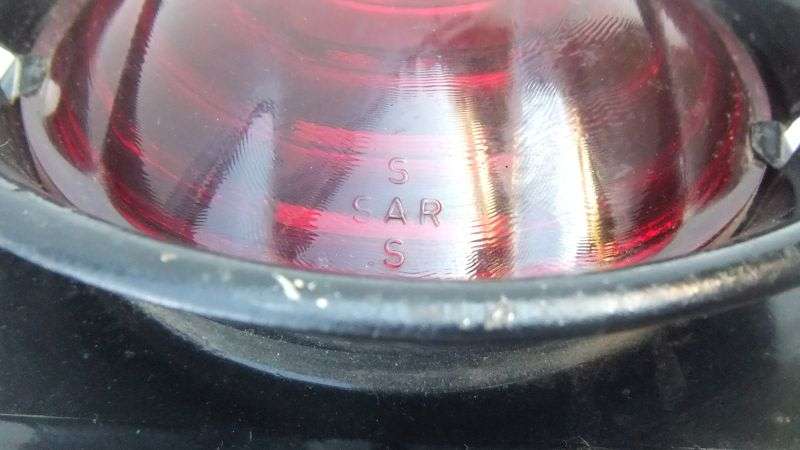 SUPER RARE FIND !! AN OLD RAILWAY LAMP OF THE SAR / SAS WITH ALL PARTS INTACT !! AWESOME FIND !!