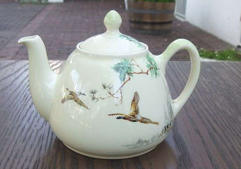 AN ART DECO PERIOD TINY TEAPOT BY ROYAL DOULTON FEATURING " THE COPPICE " PATTERN !! RARELY SEEN !!