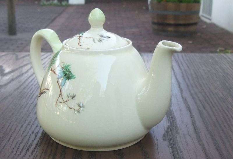 AN ART DECO PERIOD TINY TEAPOT BY ROYAL DOULTON FEATURING " THE COPPICE " PATTERN !! RARELY SEEN !!