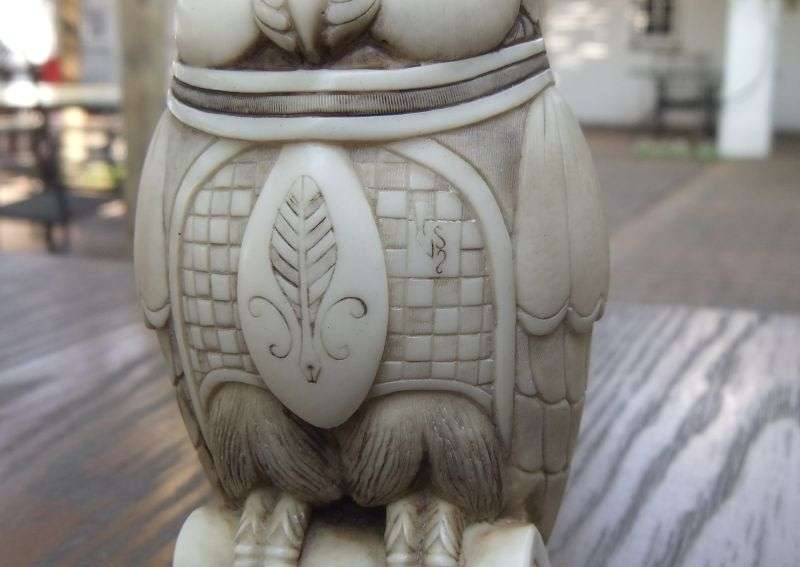 A STUNNING RARE CRUSHED MARBLE STATUE OF AN OWL " PROF " BY SA ARTIST JOHN BICCARD !! HIGH VALUE !!