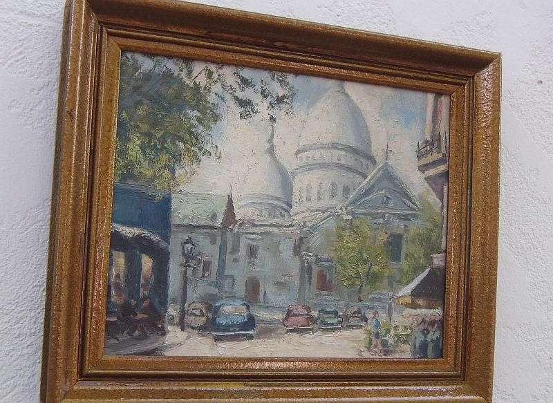AN EYE CATCHING OLD ORIGINAL OIL ON BOARD DEPICTING A PARISIAN SCENE...UNSIGNED BUT STUNNING...WOW !