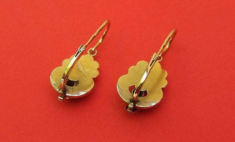 A STUNNING PAIR OF ANTIQUE PORTUGUESE 19 CT GOLD EARRINGS SET WITH ROUGH STONES...WOW !! WOW !!