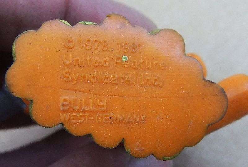 TOO CUTE !! FOUR ORIGINAL VINTAGE GARFIELD FIGURES BY BULLY WEST GERMANY - 70`S AND 80`S