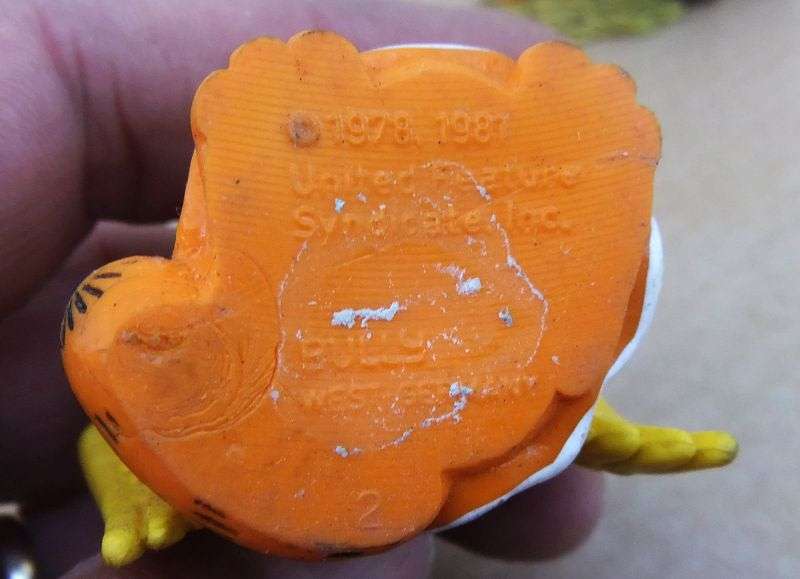 TOO CUTE !! FOUR ORIGINAL VINTAGE GARFIELD FIGURES BY BULLY WEST GERMANY - 70`S AND 80`S