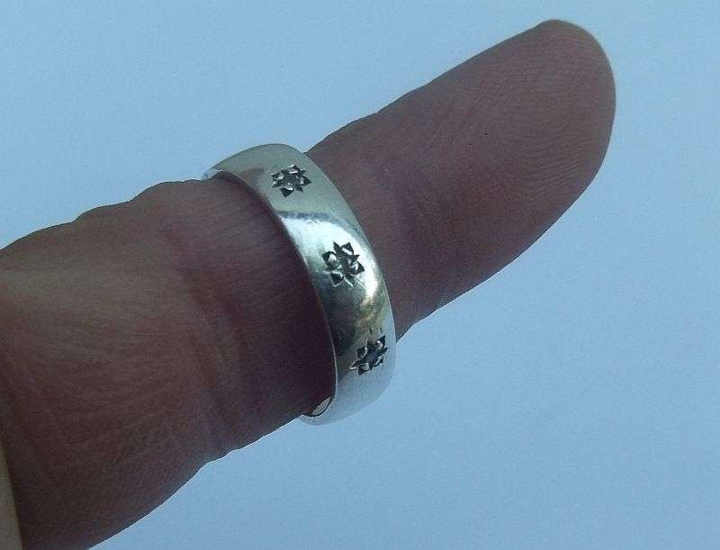 WOW ! GOOD DEAL ! HIS AND HERS SOLID STERLING SILVER WEDDING RINGS...CLEAR AND RED FACETED STONES !!