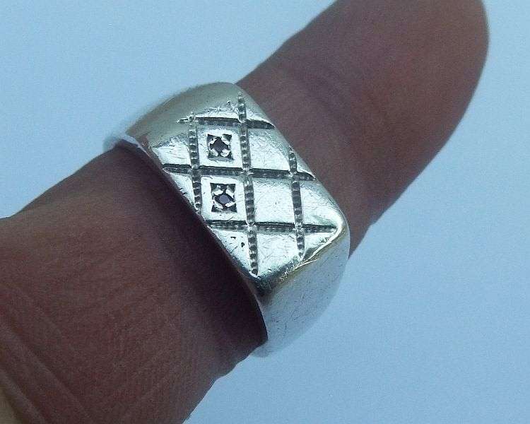 WOW ! GOOD DEAL ! HIS AND HERS SOLID STERLING SILVER WEDDING RINGS...CLEAR AND RED FACETED STONES !!