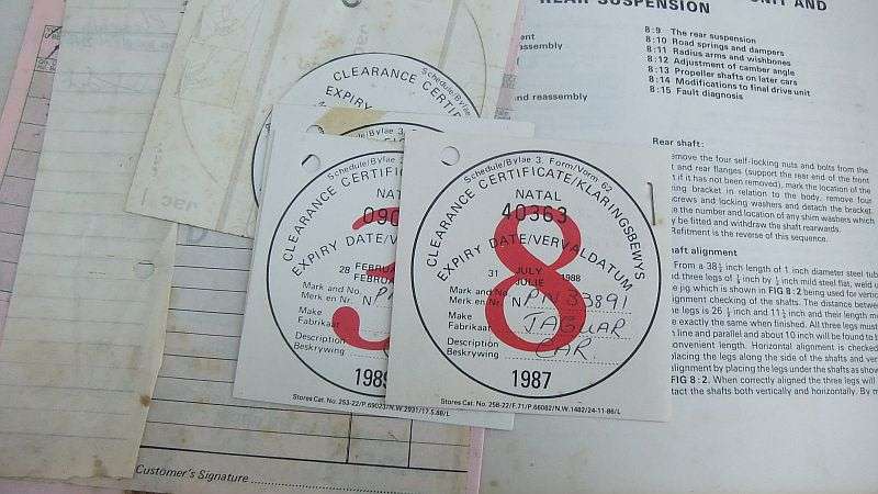 WOW !! A VINTAGE JAGUAR XJ6 OWNERS WORKSHOP MANUAL !! FOR THE JAG LOVER !!