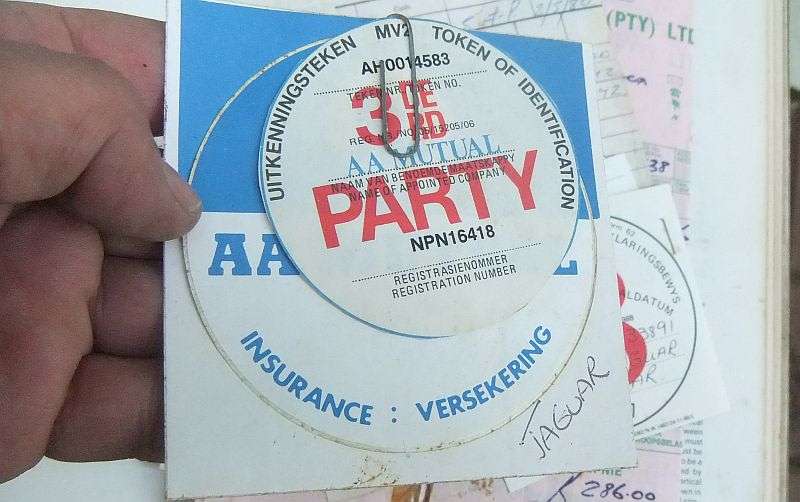 WOW !! A VINTAGE JAGUAR XJ6 OWNERS WORKSHOP MANUAL !! FOR THE JAG LOVER !!