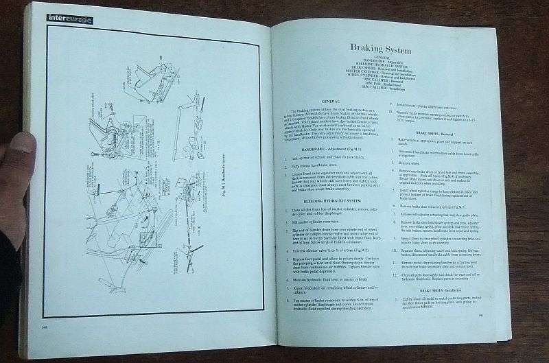 VERY RARE !! CHEVROLET & HOLDEN OWNERS WORKSHOP MANUAL FROM 1971 ....MUST SEE !!