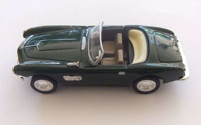 A VERY SMART 1:43 SCALE DIE CAST METAL MODEL OF THE BMW 507
