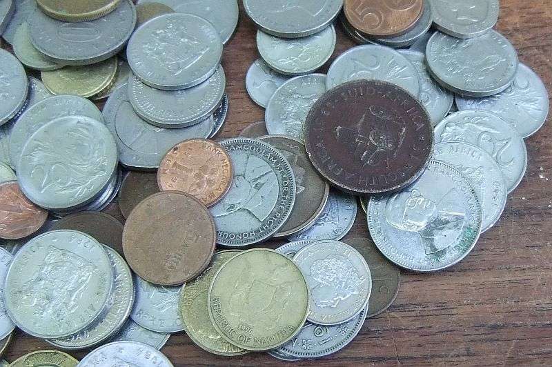 OVER 150 COINS FROM AROUND THE WORLD ... BID FOR THE LOT !!