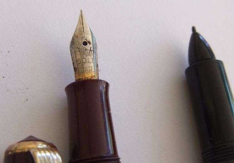 TWO VINTAGE WRITING PENS FOR RESTORATION OR PARTS...FOUNTAIN AND FINE LINER ...BID FOR BOTH !!