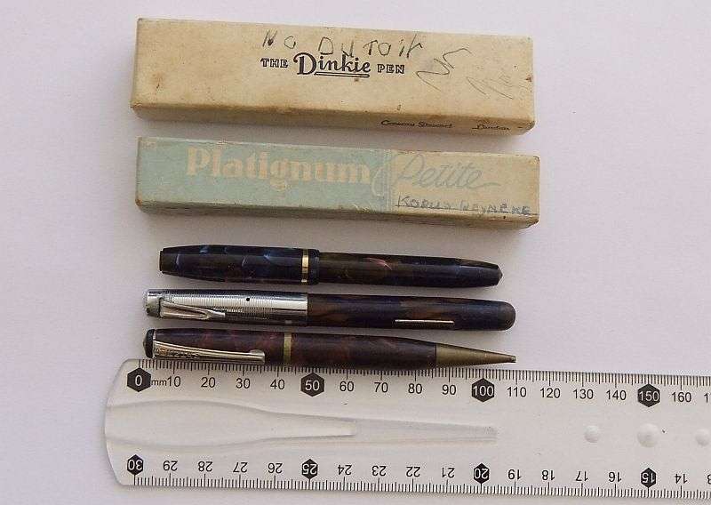 A LITTLE LOT OF MINIATURE / LADY SIZE WRITING INSTRUMENTS FOR SPARES INCLUDING 14CT GOLD NIB !!