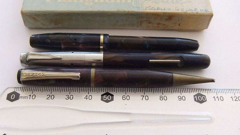 A LITTLE LOT OF MINIATURE / LADY SIZE WRITING INSTRUMENTS FOR SPARES INCLUDING 14CT GOLD NIB !!