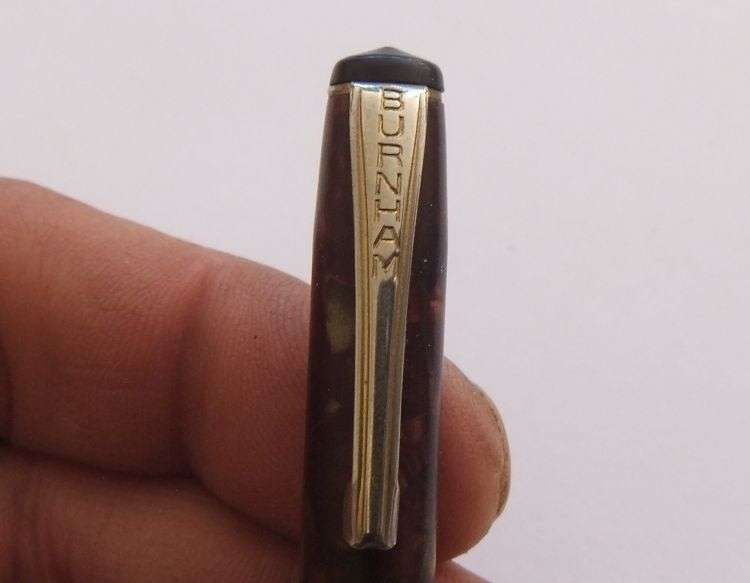 A LITTLE LOT OF MINIATURE / LADY SIZE WRITING INSTRUMENTS FOR SPARES INCLUDING 14CT GOLD NIB !!