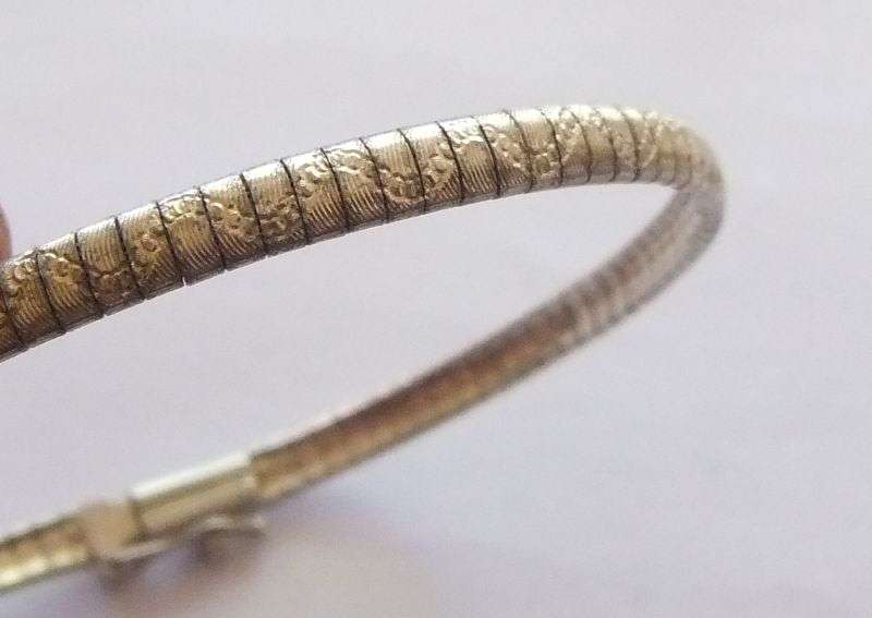 A VERY SMART UNUSUAL SOLID STERLING SILVER BRACELET WITH SAFETY CATCH CLASP !! CHECK IT OUT !!