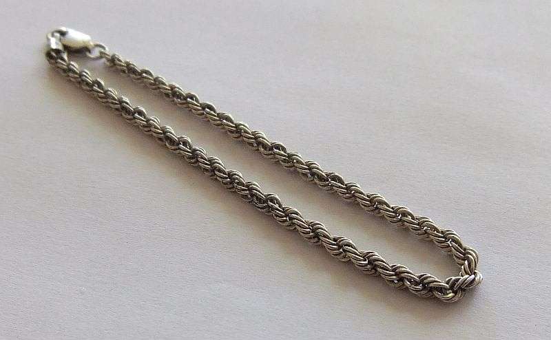 WOW !! A STUNNING TOUGH LOOKING SOLID STERLING SILVER "ROPE" STYLE BRACELET !! ONLY ONE !!